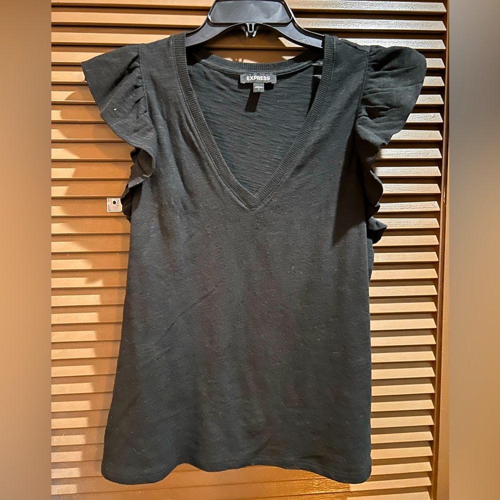 Ruffle sleeve tank